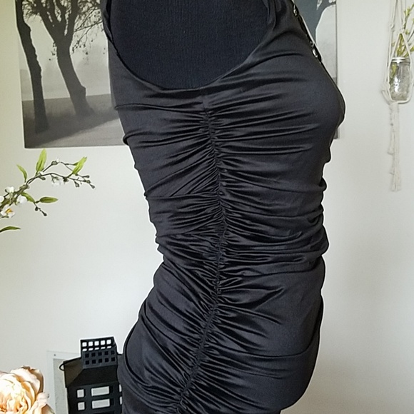 MUST have 🤩 one shoulder LBD - Picture 5 of 6